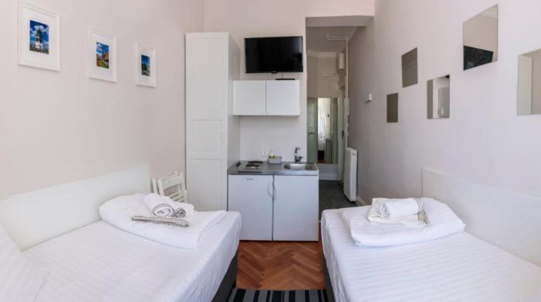 Homerent Dream Apartment Novi Sad Esterno foto