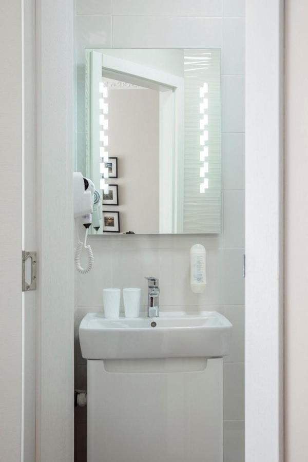 Homerent Dream Apartment Novi Sad Esterno foto